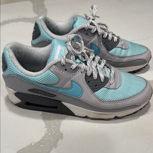 Nike Air Max 90 Teal and Gray Sneakers
